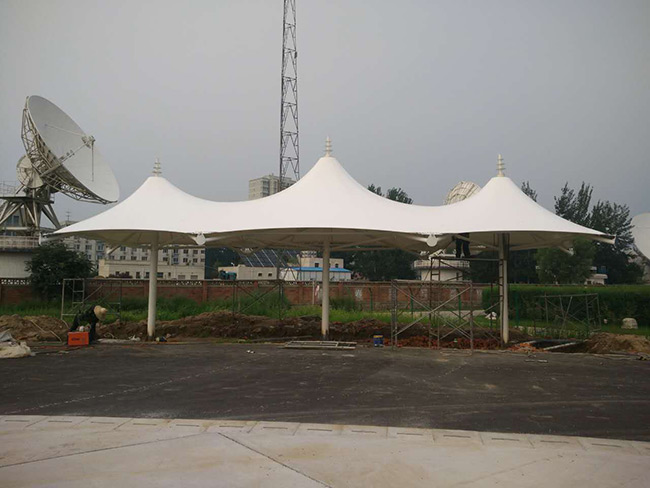 膜結(jié)構(gòu)車棚充電樁